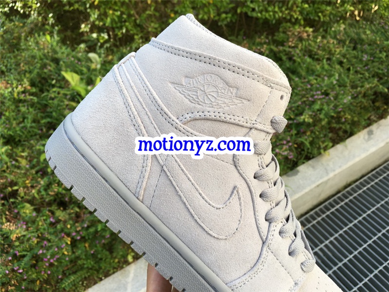 Air Jordan 1 Retro High Grey Suede